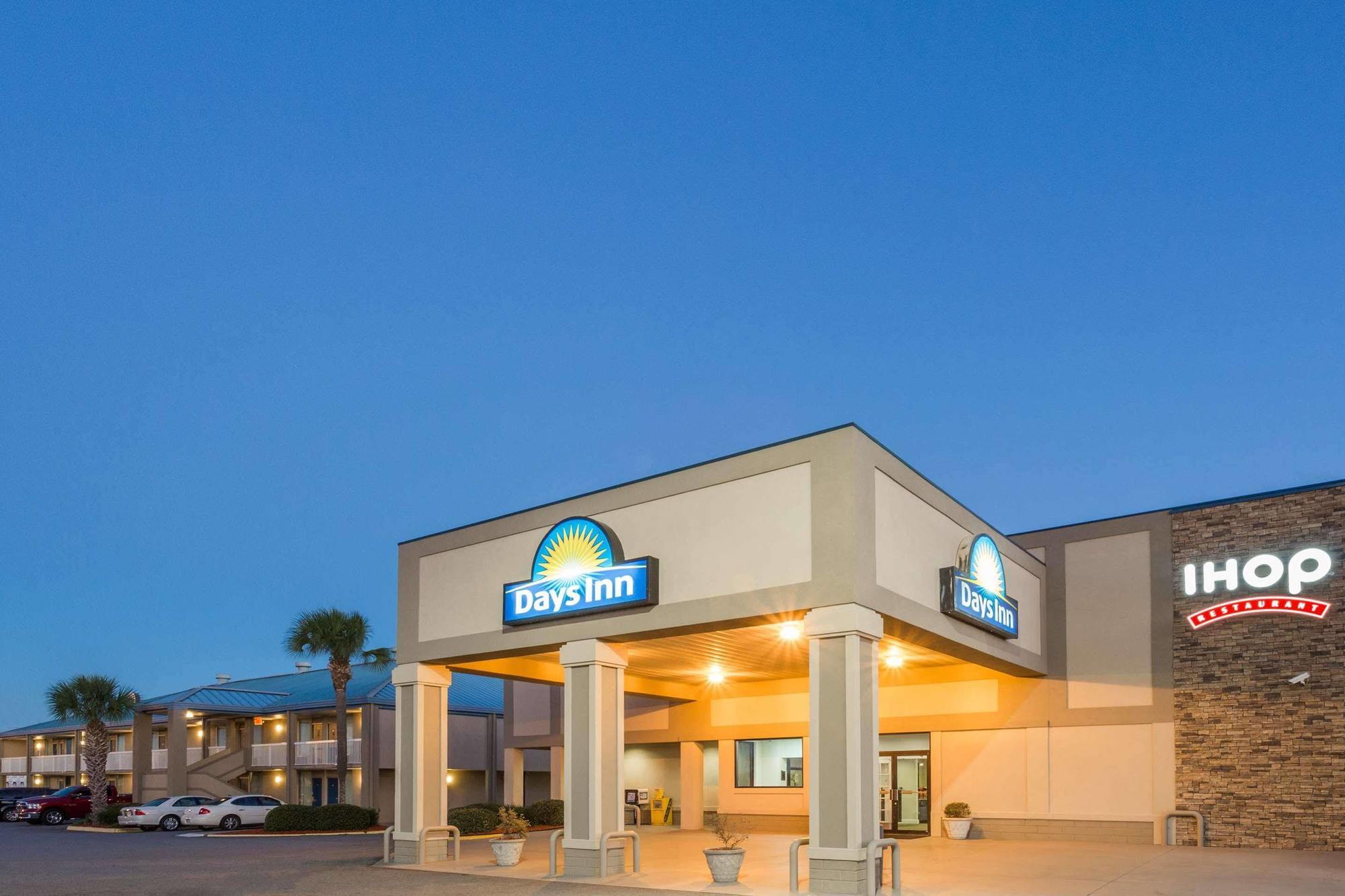 Days Inn By Wyndham Adel I-75 Luaran gambar